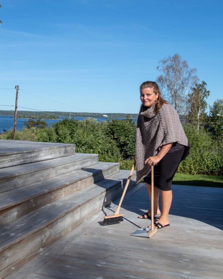 Isabelle på altanen